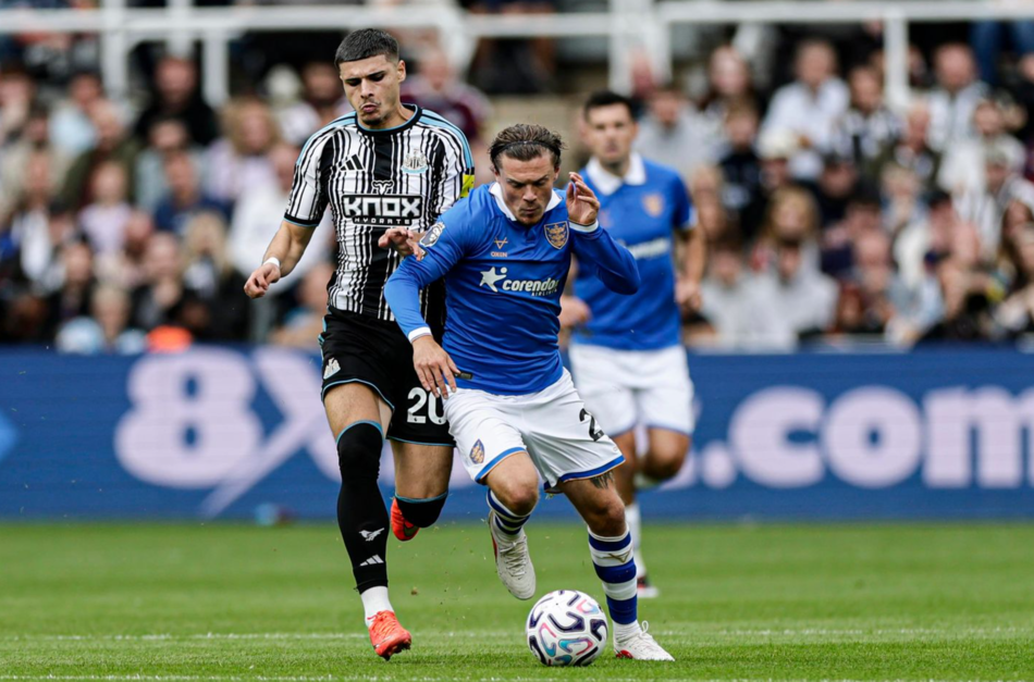 Newcastle United vs Hull City (21:00 - 19/09)